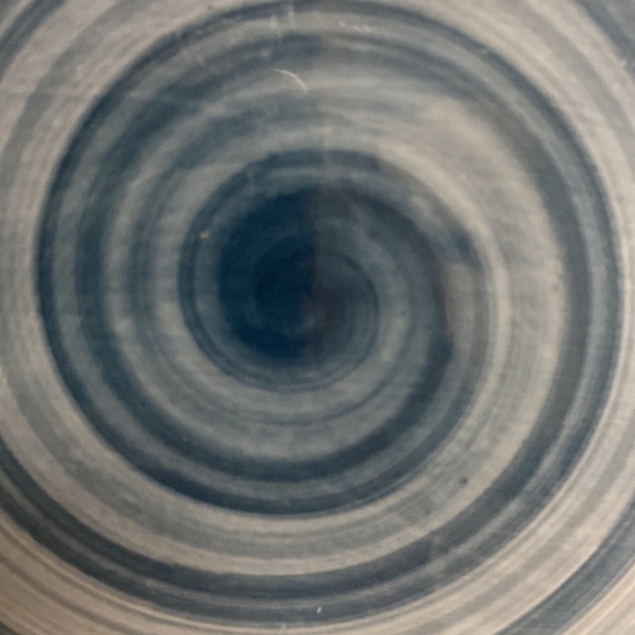 Euro Ceramics Inc Square Dinner Plates Set of Two 10.5”D - Picture 8 of 17